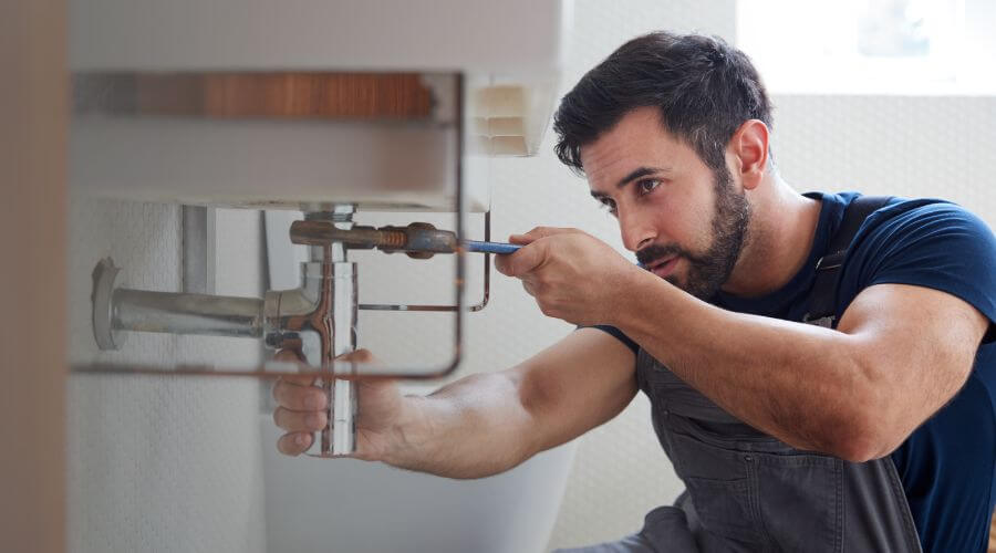 Professional water heater installation services in Saint Charles, MI